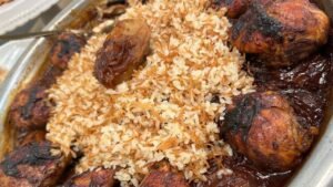 طريقة عمل دبابيس الفراخ بالبصل والطماطم