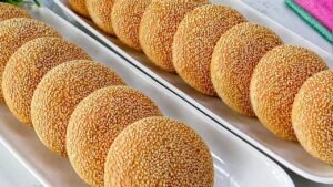 طريقة حفظ قرص بالسمسم والسكر