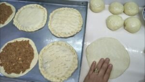 مقادير عجينة عيش الحواوشي