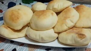 طريقة عمل العيش الشامى